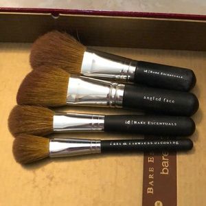 Makeup brushes